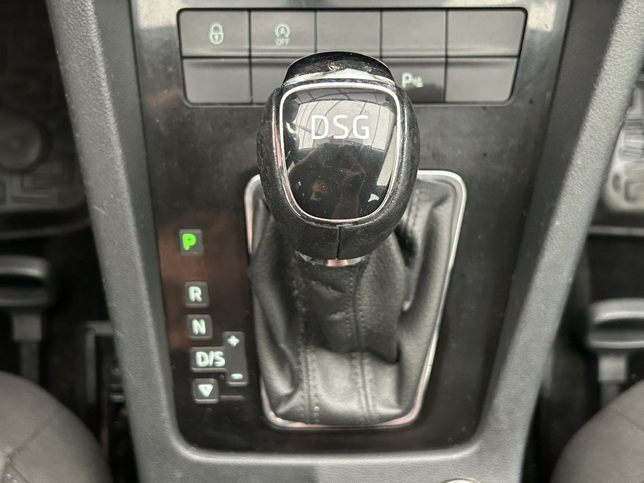 30793504