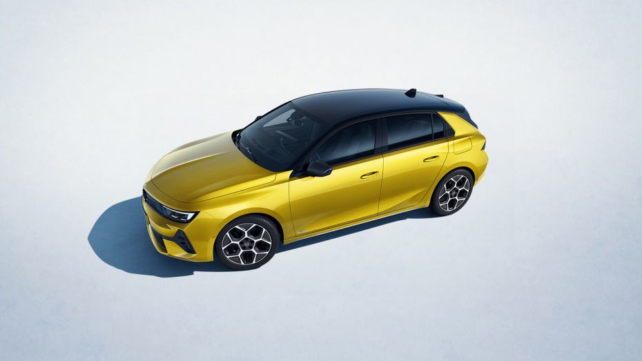 Opel Astra HB PHEV 01