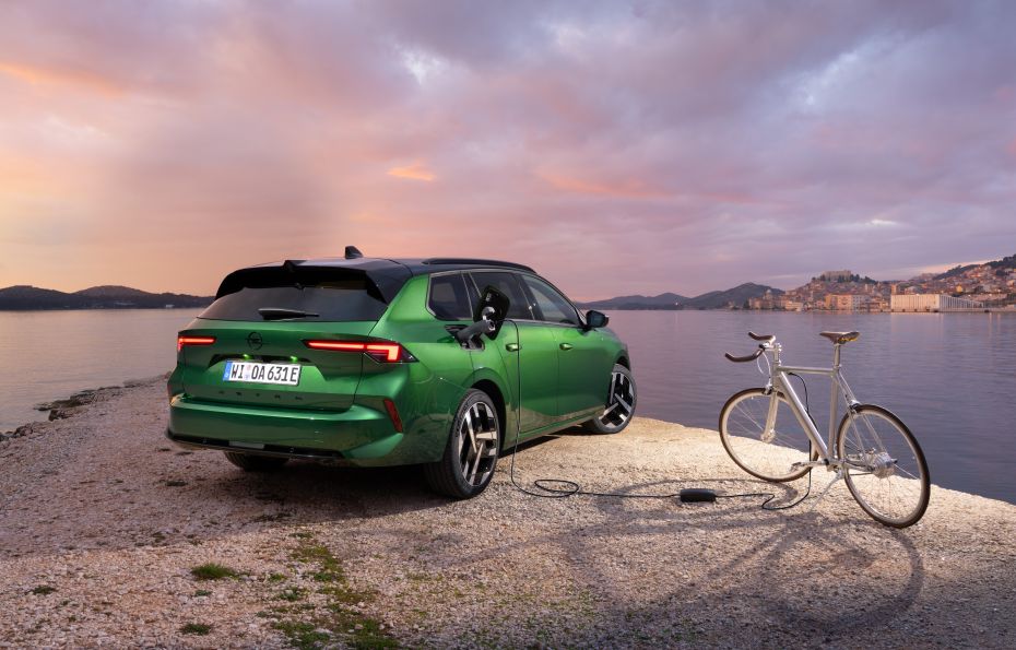 Opel Astra Electric (5)