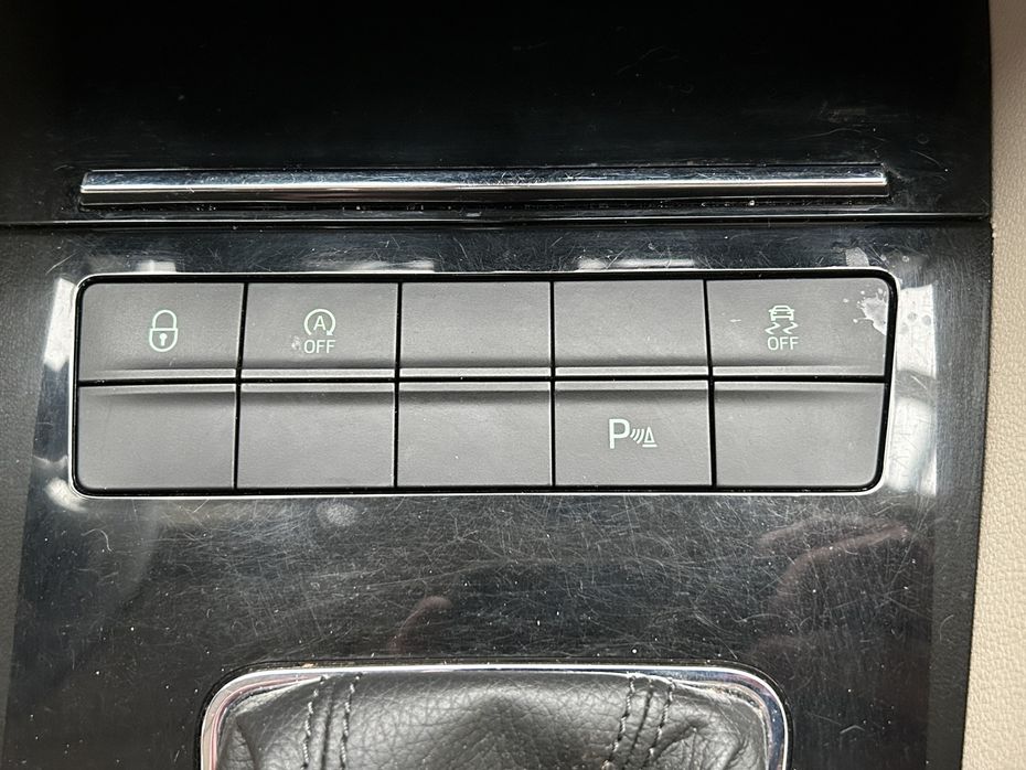 30886084