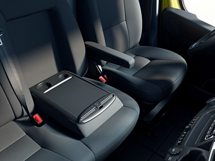 Opel Movano 2024 (13)