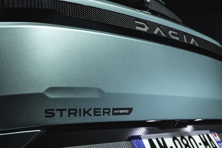 Dacia Striker hybrid (7)