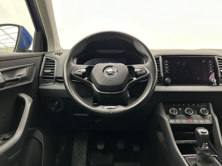 30563431