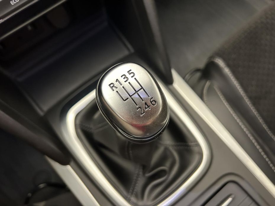 30650728