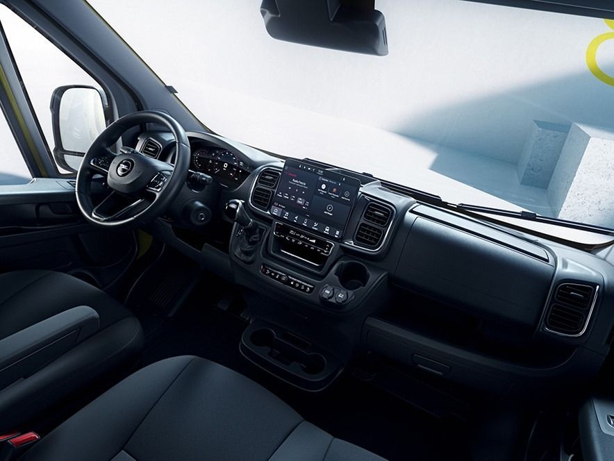 Opel Movano 2024 (14)