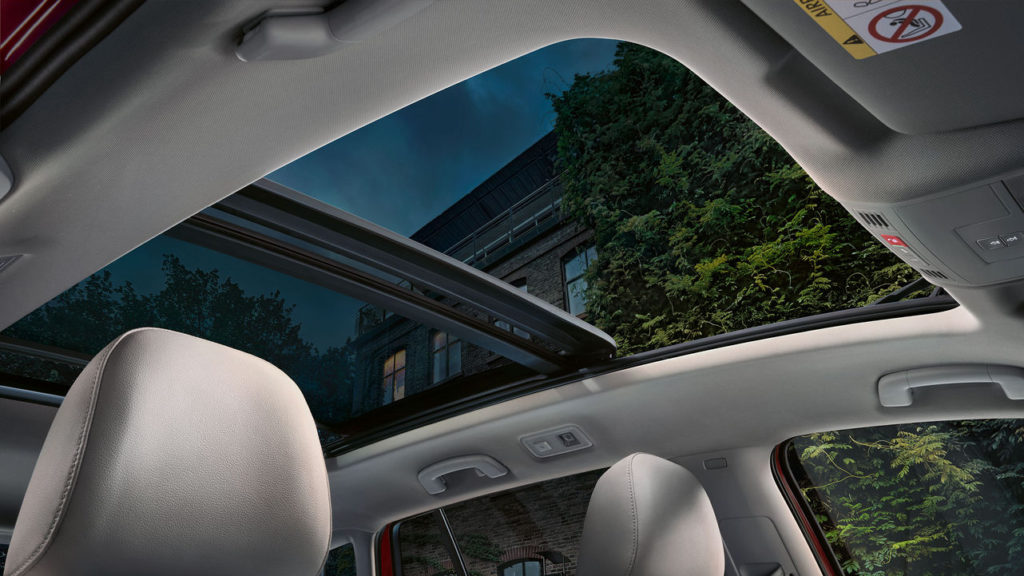 gs0412-panoramic-sunroof