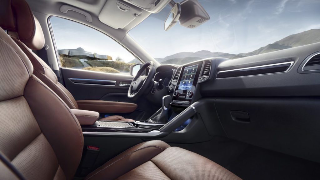 renault-koleos-hzg-ph1-design-interior-gallery-001.jpg.ximg.l_8_h.smart