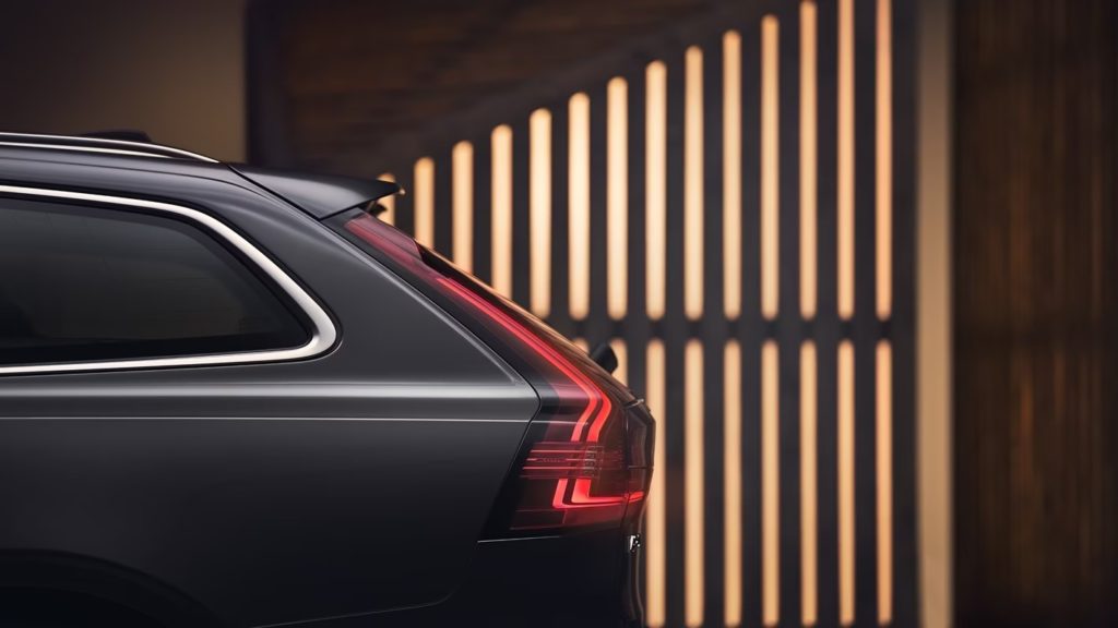 v90-fuel-scatteredgallery-overla (2)