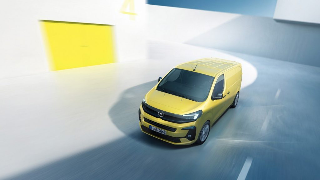 Opel Vivaro (4)