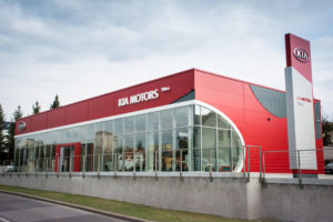 Automechanik pro vozy značky Kia