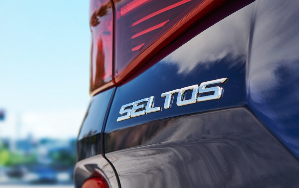 Kia_Seltos_emblem