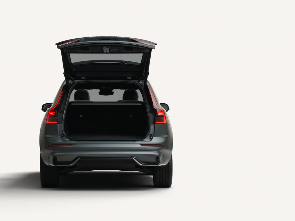 Volvo XC60 2025 07