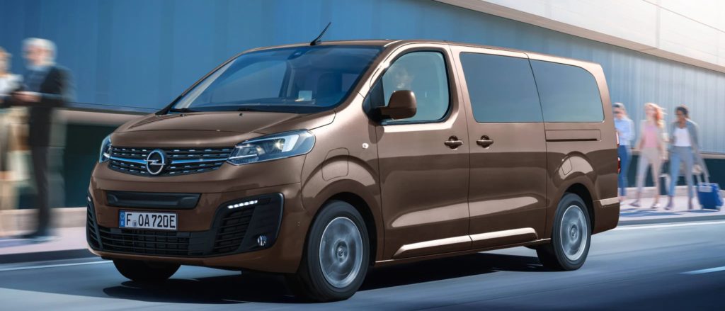 opel_zafira-e-life_exterior_driv (1)