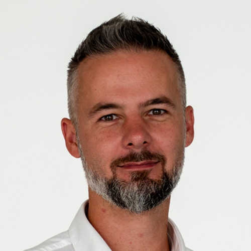 Tento obrázek nemá vyplněný atribut alt; název souboru je Horský-Adrián-500x500-02.jpg.