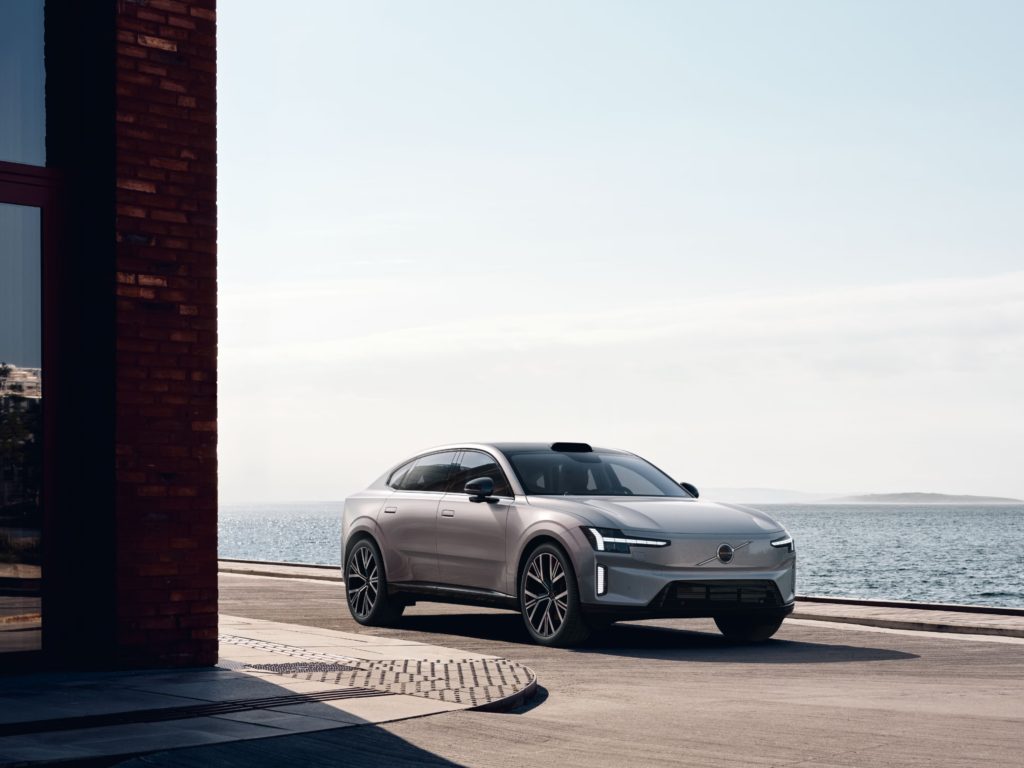 Volvo ES90 (10)
