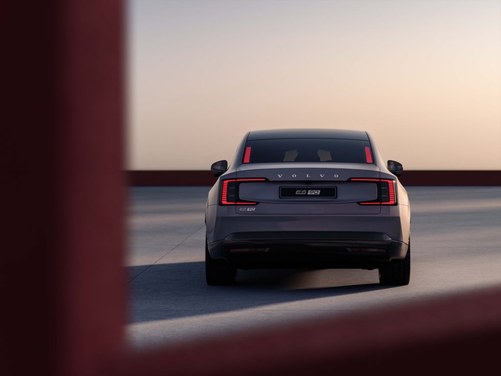 Volvo ES90 (7)