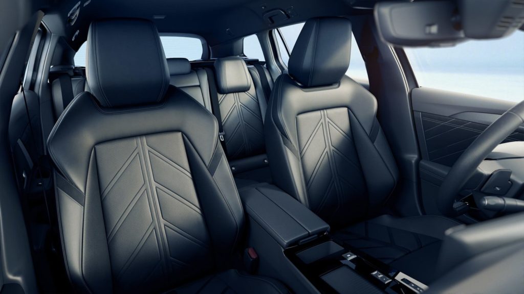 opel-astra-sports-tourer-hybrid-interior-seats-16x9-asstsol22-i01-076