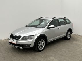 ŠKODA Octavia Combi 1.8 TSI DSG 4x4 Scout